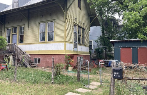Central East Austin Apartamento | Único salir del sótano Estudio En el Oriente Medio de SXSW