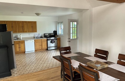 Connelly Apartamento | Unique Waterfront Loft: Rondout Creek Kingston, NY