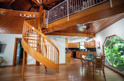 Davie Casa | Uniquely Beautiful Octagon Oasis- Mins away from the Hard Rock Hotel and Beaches