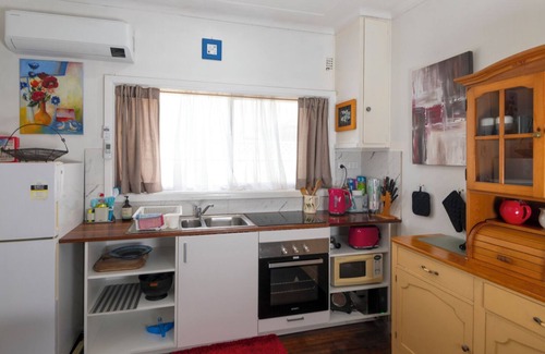 Cronulla Apartamento | Unit 1 - A welcoming and cosy unit, near Wanda beach and Cronulla Golf Course