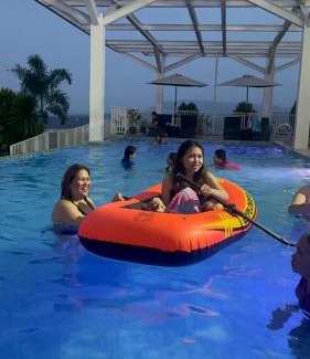 Cagayan de Oro Casa | Unit 1111 Cozy New Penthouse with free WIFI, swimming pool, gym, fully air condition