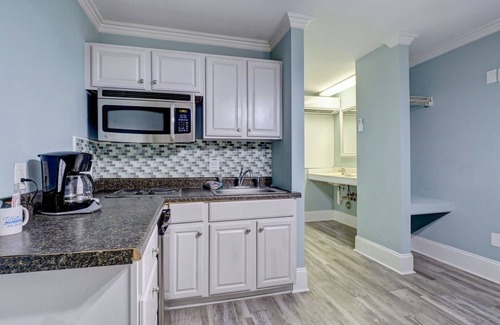 Surf City Hotel | Unit 113D at Tiffany's Motel