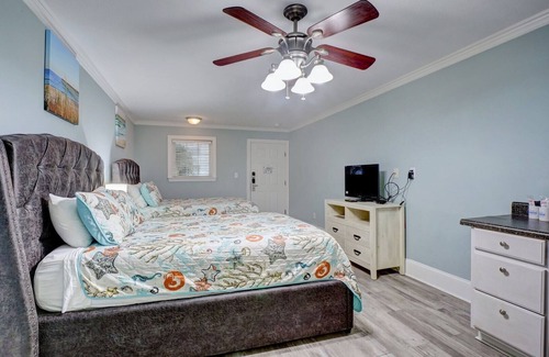 Surf City Hotel | Unit 113D at Tiffany's Motel