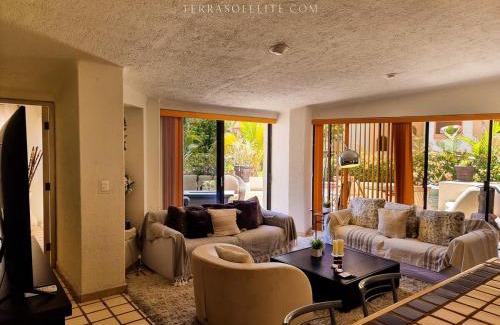 Marina Casa | Unit 160A - Casa Ivan-GARDEN VIEW