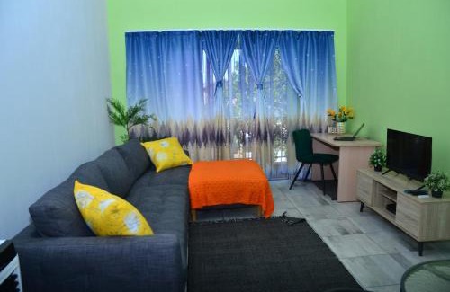 Berea Apartamento | Unit 26 The Beacon, in Beacon Bay, East London