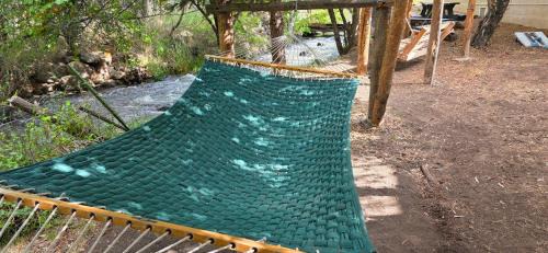 Cedaredge Cabina | Unit 3 at the Cedaredge Lodge Pet Friendly