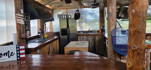 Cedaredge Cabina | Unit 3 at the Cedaredge Lodge Pet Friendly