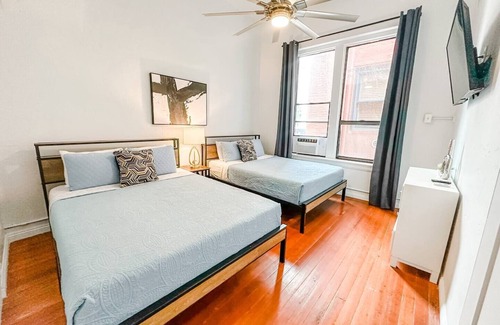 Gaslamp Quarter Hotel | This hotel is a 2 bedroom(s), 1 bathrooms, located in San Diego, CA.