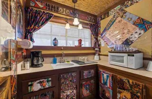 Liberty Hill Casa | Unit 5 2-Bedroom Boho Unit by San Gabriel River