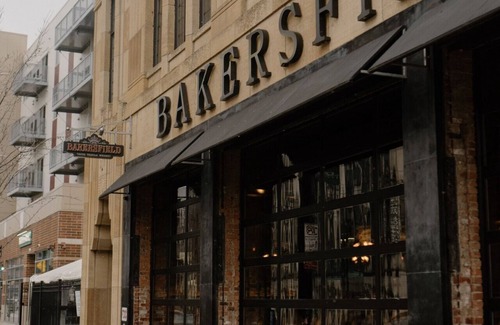 Brush Park Apartamento | Unit 5 · Historic Brush Park 1 BDRM Apt w Workstation