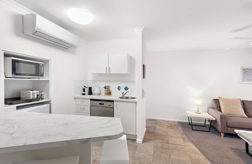 Noosaville Apartamento | Unit 51 - Upstairs 1 Bedroom Unit in Noosaville Resort