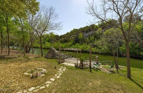 Liberty Hill Casa | Unit 7 Boho 2-Bedroom Unit by San Gabriel River!