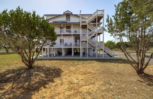 Liberty Hill Casa | Unit 7 Boho 2-Bedroom Unit by San Gabriel River!