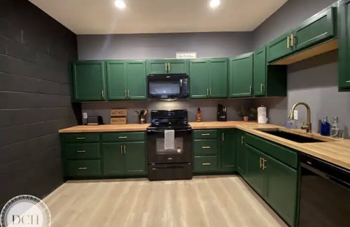 Clarkdale Casa | Unit #B: Down the Rabbit Role Amazing Views
