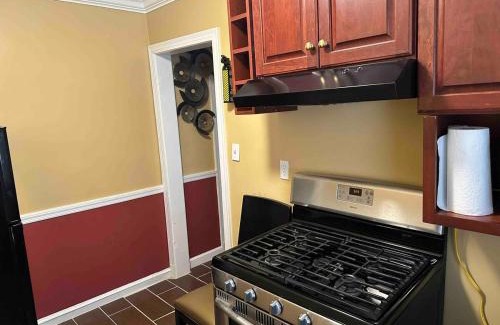 Seat Pleasant Apartamento | Unit-B Stylish Apt near Addison metro & downtown Washington DC