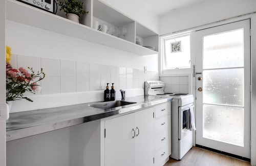 Sydenham Casa | Unit with Spa Bath Close to City