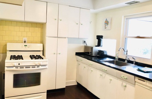 Cleveland Circle Apartamento | UBICACIÓN de Unit2 GR8 minutos a Longwood Medical Area, BC, BU, HarvMedSchool ESPACIO