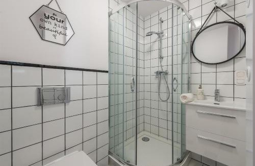 Mirow Apartamento | UnitApartament Warszawa Centrum Room in Apartment by Metro Rondo ONZ Super wygodne noclegi zapraszamy