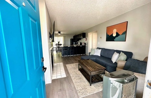 Cimarron Hills Apartamento | UnitB/FamilyFriendly/CoffeeBar/NearBase/MilitaryFamilies