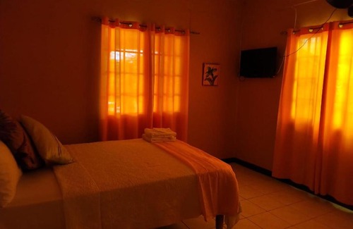 Montego Bay Casa | Unity Villa 3 bedroom with fans Wifi Parking