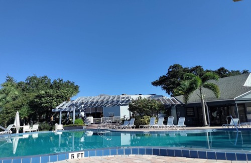 Ventura Condominio | Universal studios ,Disney and easy shopping mall close by with many restaurants