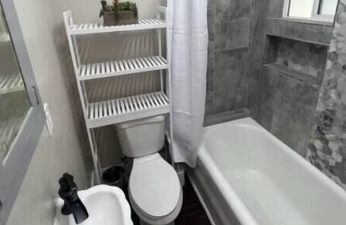 West University Apartamento | University Blvd- Sleeps 12 & Free Parking