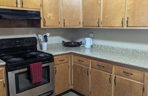 Tallahassee Casa | University Family & Friends House, 4 bedrooms,2 baths, sleeps 12,near FSU & FAMU