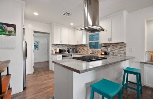 University Heights Casa | University Heights Dreamboat