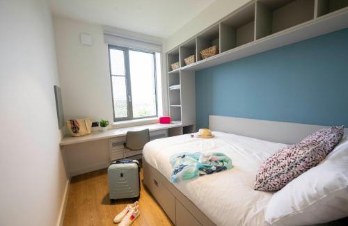 Dangan Hostal | University of Galway Rooms