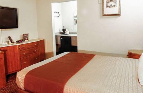 Midway-Pacific Highway Casa | Unlimited Adventure Awaits You! San Diego Fun, Fun