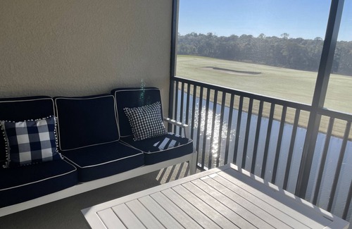 Lakewood Ranch Condominio | Unlimited Golf with membership transfer- Lakewood National