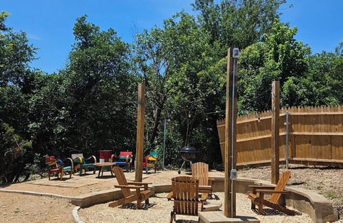 Lake Whitney Cabina | Unlock your next adventure at this cozy cabin on Lake Whitney.