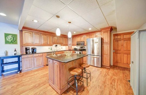 Bowling Green Casa | Playa privada y barco! - Hermoso espacioso frente al lago 5BR / 4ba - 20 minutos de CLT