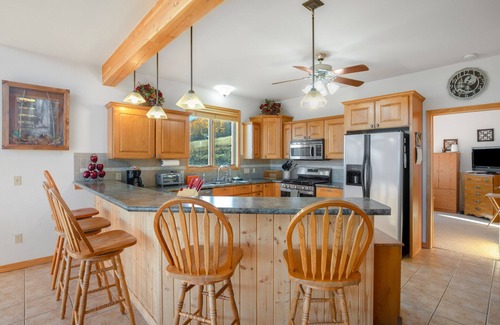 Creede Cabina | Unmatched Views of Creede - Classic Colorado Cabin - Large Deck