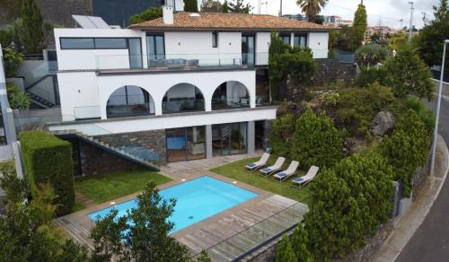 Canico Villa | Unmei by LovelyStay