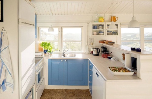 Houvig Strand Casa | Casa de vacaciones discreta con vistas al mar en una maravillosa ubicación de dunas para 4 personas