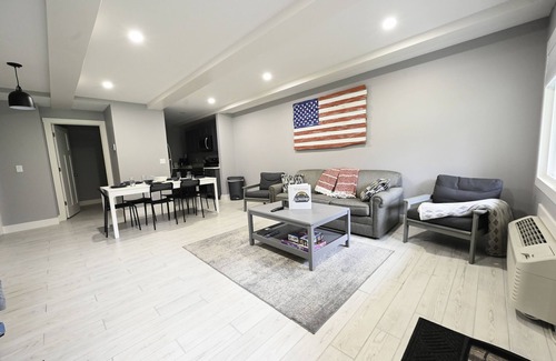 Bellaire Condominio | Unpack and relax in this 2 bedrm, 1.5 bath mountain view condo. Sleeps 6. Pools