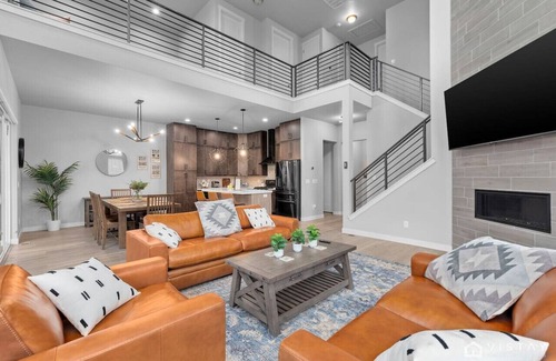 Deer Mountain Casa | Unparalleled luxury condo nestled with views of both Jordanelle Reservoir & Deer Valley