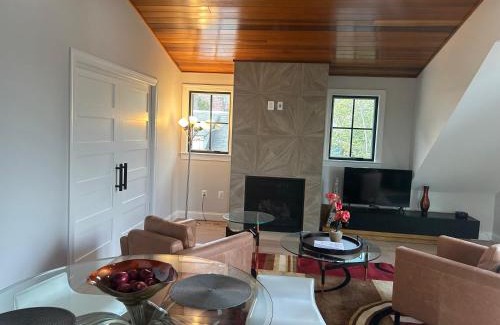 Cleveland Park Apartamento | Unparalleled Luxury Spacious City Suite
