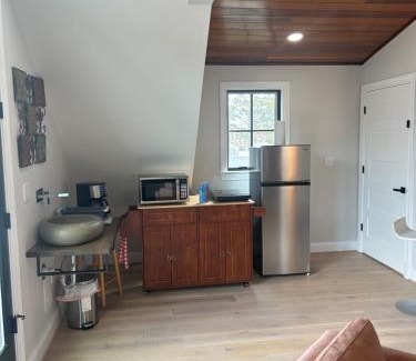 Cleveland Park Apartamento | Unparalleled Luxury Spacious City Suite