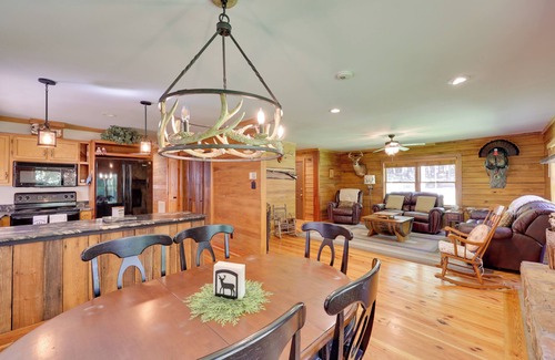 Louisburg Cabina | Unplug & Unwind! Country Cabin in Louisburg