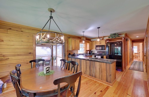 Louisburg Cabina | Unplug & Unwind! Country Cabin in Louisburg
