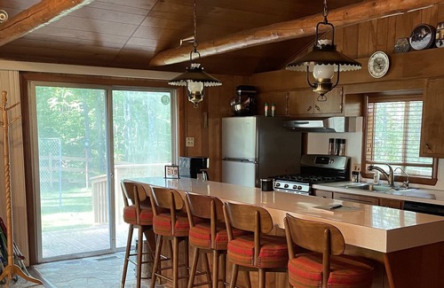 Barton City Casa | Unplug Up North.