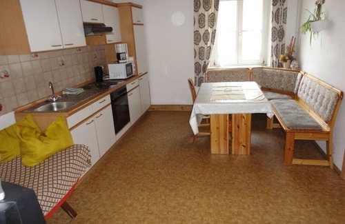 Tirschenreuth Apartamento | Alojamiento en el primer piso en el paisaje de montaña baja del Bosque del Alto Palatinado