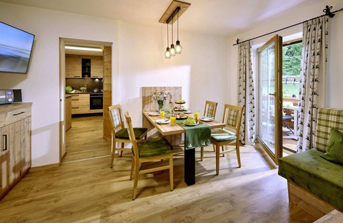 Winkl Apartamento | Untersberg, 1-4 personas, aproximadamente 50 metros cuadrados, 1 dormitorio 2x ducha / WC, sala, cocina, balcón