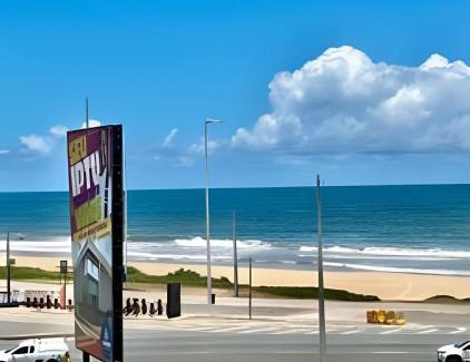 Armacao Apartamento | UNU Studio Armação; Frente/Vista mar, piscina e +
