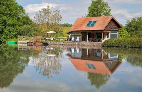 Metairies-Saint-Quirin Casa | Unusual Hideaway in Lorraine