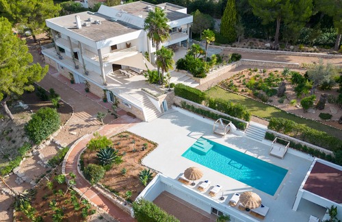 Santa Gertrudis Villa | Unveil the Essence of Ibiza in Comfort and Style