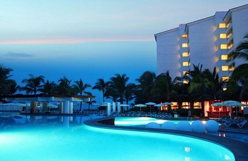 Marina Vallarta Complejo | Unwind and Embrace Luxury at the Mayan Palace Marina Vallarta - 1 week available
