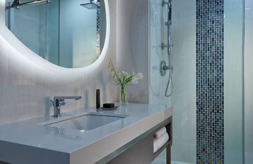 East Daytona Hotel | Unwind and Indulge In Our Oasis! 4 Relaxing Units w/ City View, Outdoor Pool